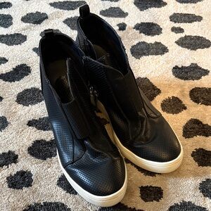 MIA Black and White Women's Sneakers